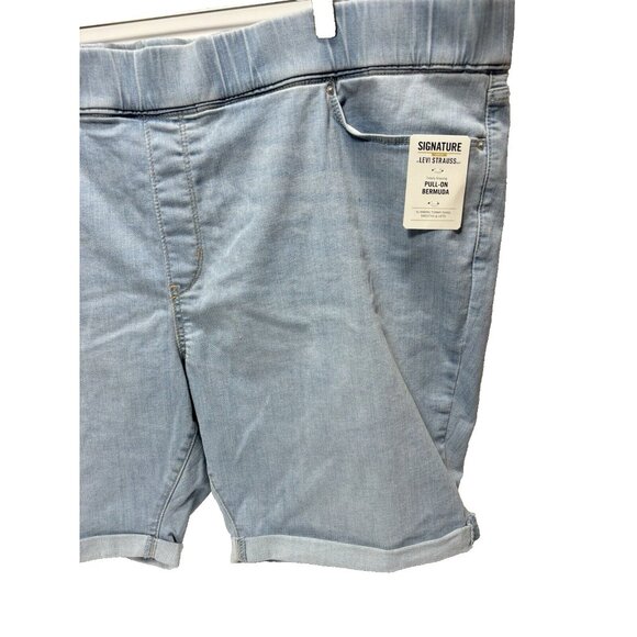 Levis Strauss Pull On Bermuda Women's Plus Size Jean Shorts 28/39W - Brand New - Picture 2 of 11